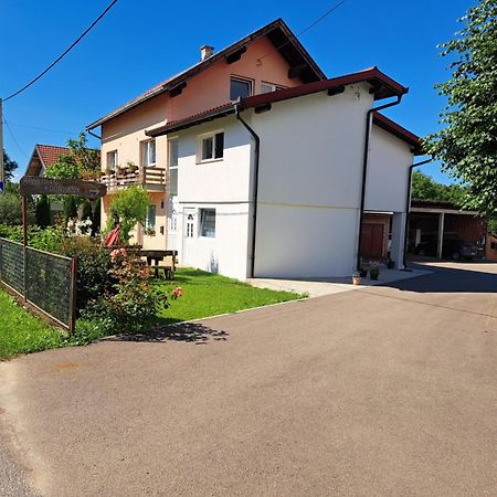 Apartman Dorijan Rakovica Kültér fotó