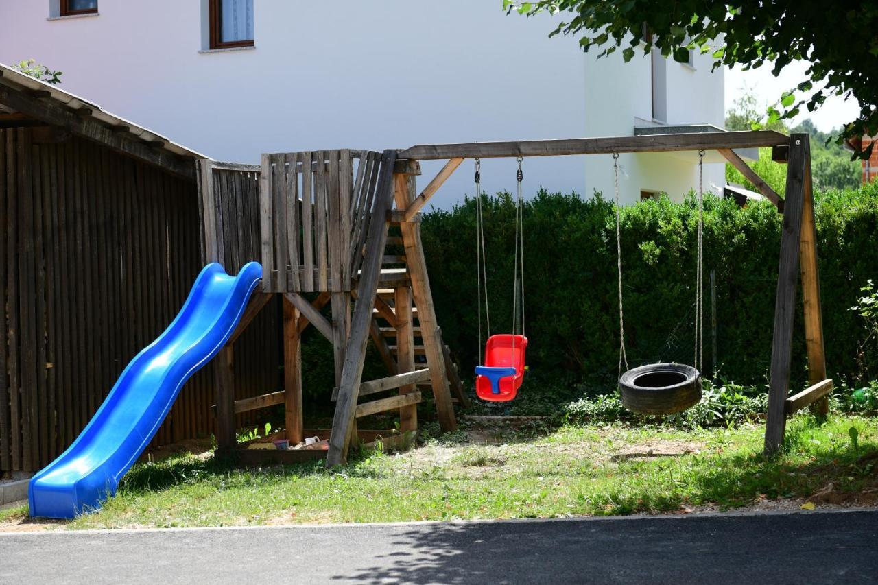 Apartman Dorijan Rakovica Kültér fotó