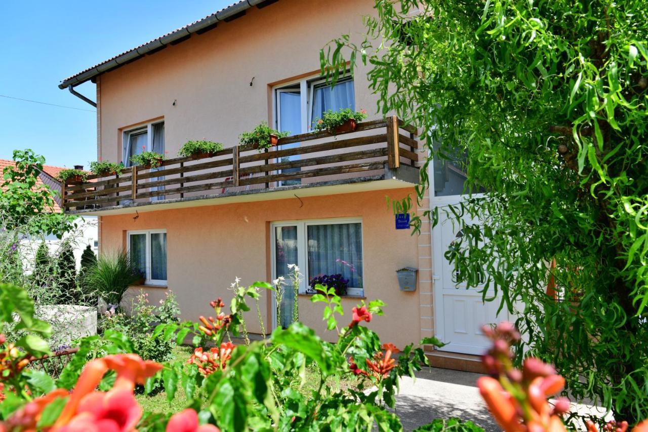 Apartman Dorijan Rakovica Kültér fotó